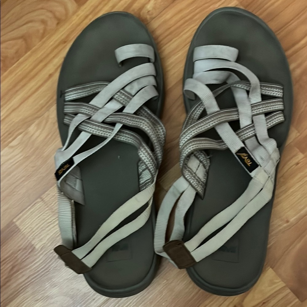 Teva Voya Strappy Antiguous Birch Slingback Strappy Sandals  Rubber Sole Size 10